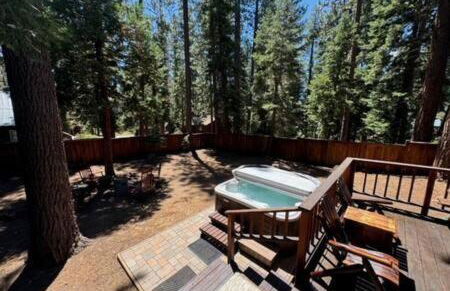 Spacious Tahoe Hot Tub and Beach - Photo 22