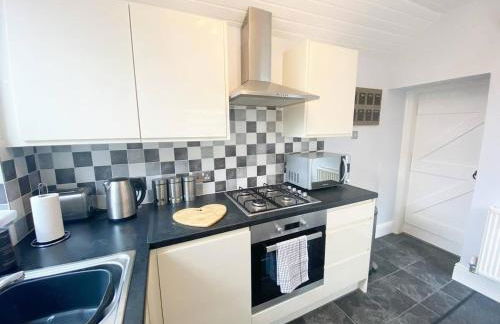 43 Heol Maelor- A Homely Cottage in Wrexham, North Wales - Foto 8