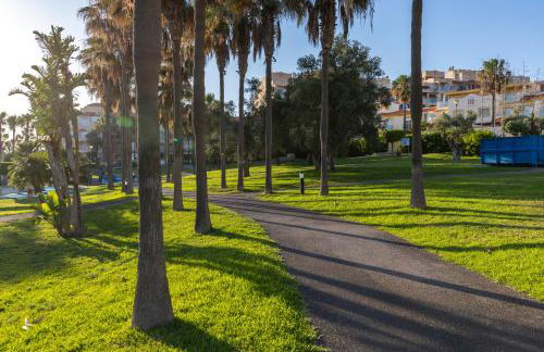 Maravilloso ático en Almerimar con piscina y parking - Foto 57
