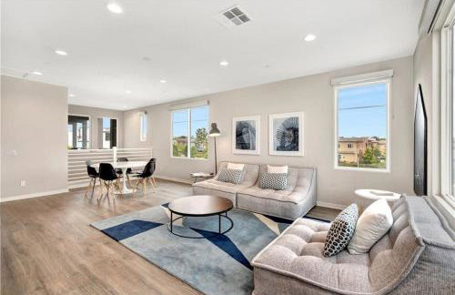 King Size, Patio, Xbox, Great Park - Photo 6