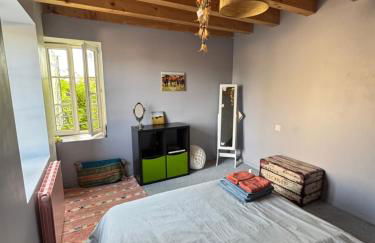 Marais Inn, maison typique avec piscine et jardin arboré, 10 kms Niort - Foto 18