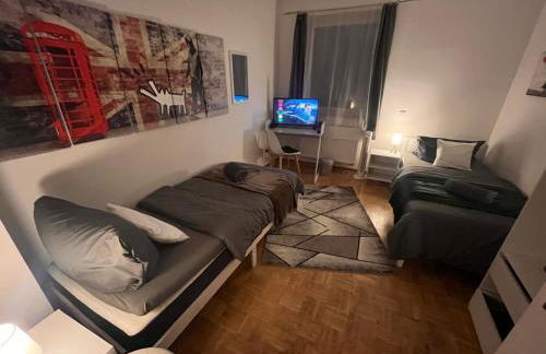 Großes Apartment Aschaffenburg 4 Schlafzimmer bis zu 10 Personen Mainpark Apartment Mainaschaff - Foto 2