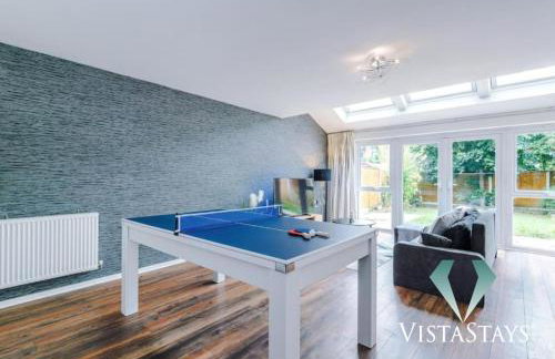 Spacious 3BDR House By Vista Stays Short Lets & Serviced Accommodation Salford With Pool Table & Free Parking - Photo 20