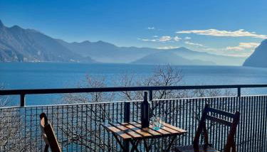 Appartamento sul Lago con Terrazza Panoramica - Foto 2