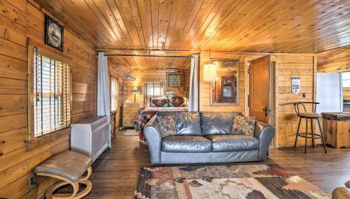 Lake Livin Cozy Cabin with Dock, Bar, 2 Kayaks - Foto 4