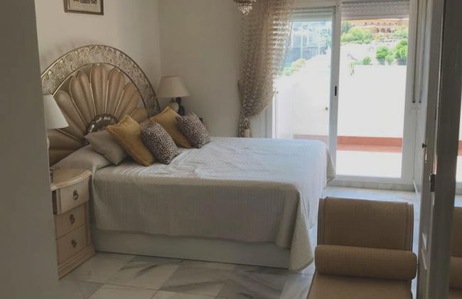 Apartment With 3 Bedrooms in Benalmádena, With Wonderful sea View, Pool Access and Furnished Terrace Near the Beach - Foto 5