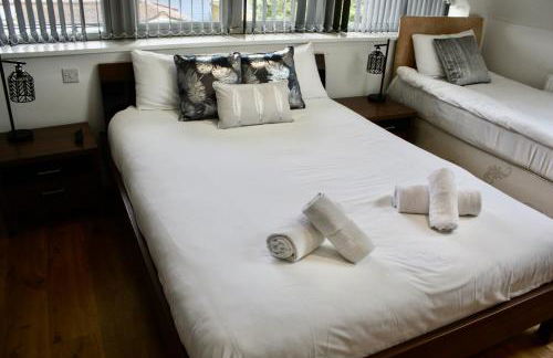 Luxury Pamper Home Hot Tub & Sauna Ladies Retreat - Photo 6