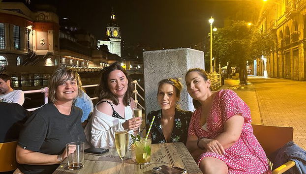 Excursión a pie de 2 horas por Bilbao Iconos y Safari fotográfico - Foto 4