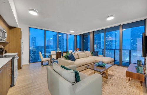 High Floor Unit Heart Of Miami with pool and gym - Foto 2