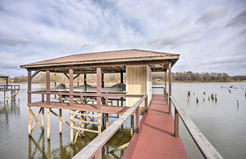 Family Alba Home w/ Boat Dock on Lake Fork! - Foto 1