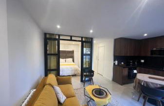 Deux. Pièces face à la scène. - Foto 10