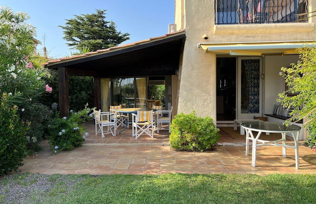 Lovely Holiday Apartment by the sea in Grimaud - Photo 8