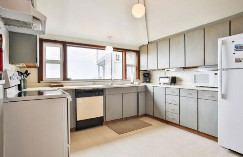 Abalone Alcove! Hot Tub! Pool Table! AMAZING VIEWS! Fast WiFi!! Dog Friendly! - Foto 11