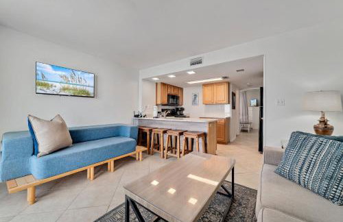 1br/1ba Sleeps 4 Near Beach w/ Breathtaking Ocean Views - Photo 80