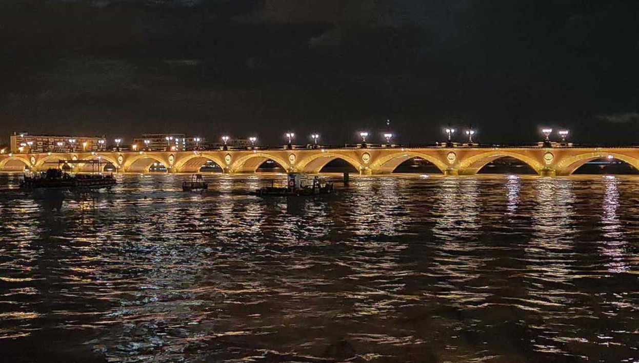 Night Tour of Bordeaux - Foto 1