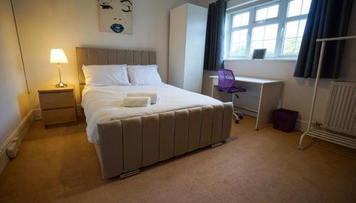 Stunning 7-Bed Home in Lichfield - Foto 3