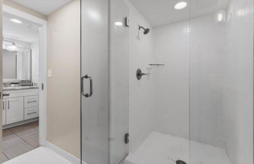 On Famous Music Row - Pool, Parking, Walk to Bars - Foto 23