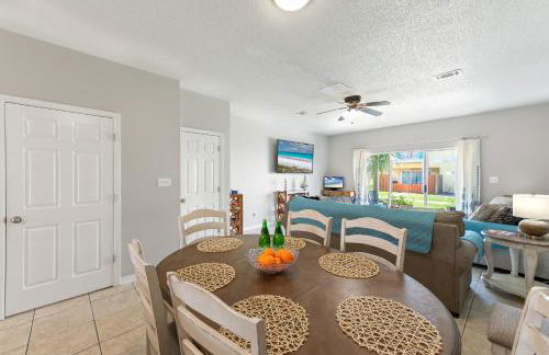 Beach House 5min walk to beach, pool, close to shops and activities - Foto 16