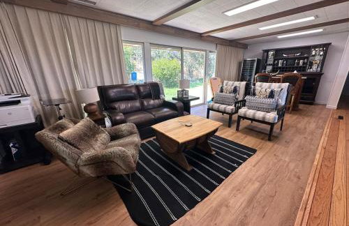 Ranch Stay-A 240 acre Working Ranch - Foto 68