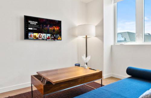 Bright Studio on Sunset Blvd Pool, Parking, Gym - Foto 4