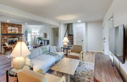 19 Mi to Kansas City Group Retreat with Game Room! - Foto 7