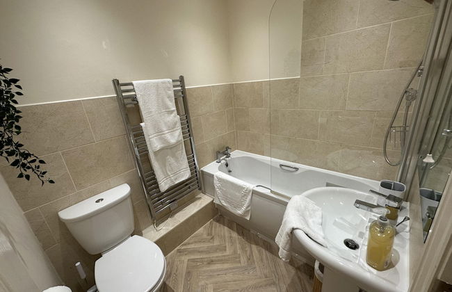 Charming 2-bed Apartment in Danbury, Essex - Foto 21