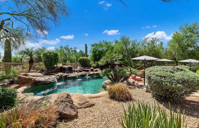 Restorative Oasis Ranch w Pool Spa - Photo 25