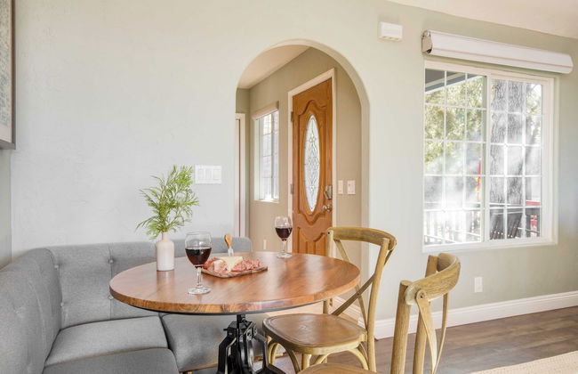 Blue Spruce by Avantstay Cozy Home w/ Dual Decks - Foto 5