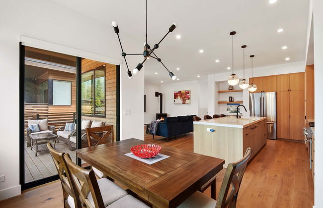 Enjoy Paradise Hot Tub, Bike & Beach Equipment! - Photo 23