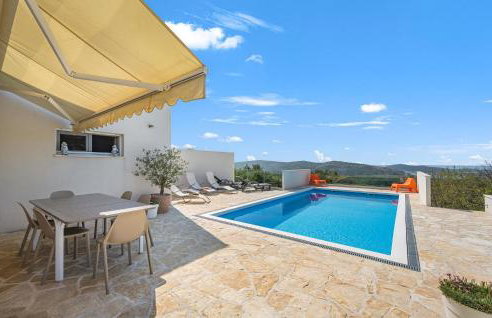 4 Bedroom Stunning Home In Jarebinjak - Photo 1