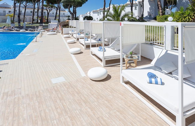 Marbella Resort 2 Pool Whirlpool Sauna - Photo 23