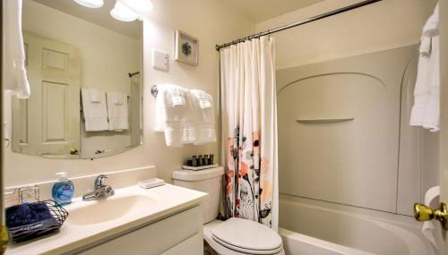 30 Day Minimum - Entire House AC Washer & Dryer - Foto 4