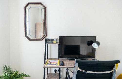 Famous Brick Lane - 1 Bed London Flat with Large Patio - Perfect for long stays - Foto 13