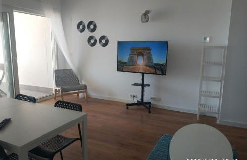 Bonito apartamento con piscina cerca de la playa. - Foto 13