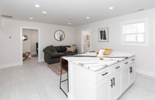 Family Duplex Suite in Downtown Sandusky Sleeps 12! - Foto 12