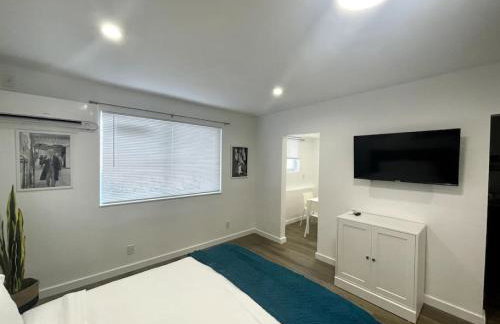 Tranquil Studio W Parking 10 min to Beach FLL - Foto 9