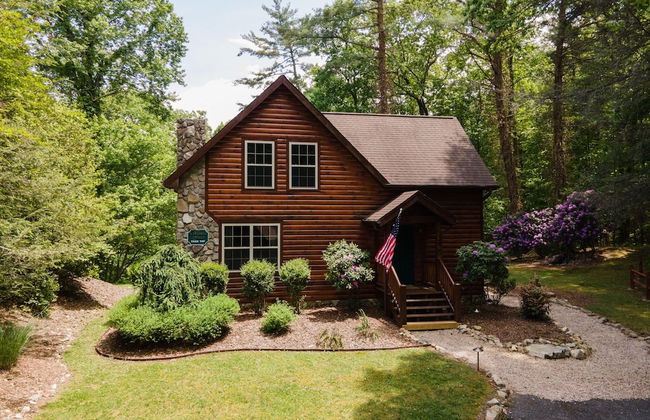 Tree Top Lodge - Gorgeous Lake Cabin With Hot Tub & Magnificent Views Of Forests And Mountains! 3 Bedroom Cabin by Redawning - Foto 54