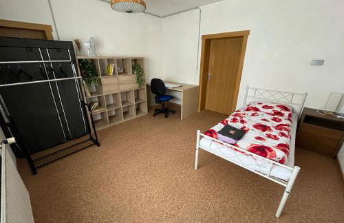 Schöne Zimmer mit gemeinsamer Nutzung von Bad, Toilette und Küche - Foto 29