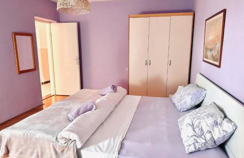 Spacious Stone Villa with Sea Views - Foto 19