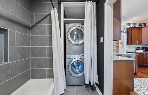 Large historical home w/ fire pit, chef kitchen. - Foto 28