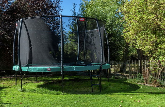 Farmhouse With Fenced Garden - Foto 13