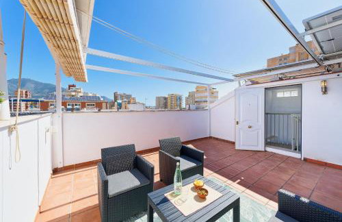 Penthouse - Private Rooftop Terrace, 2min to Beach - Foto 16