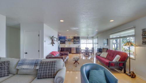 Lakefront Walker Home with Boat Dock and Lift! - Foto 5