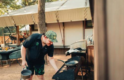 Premium Lakefront Cabin 2 The Magnolia - Foto 16