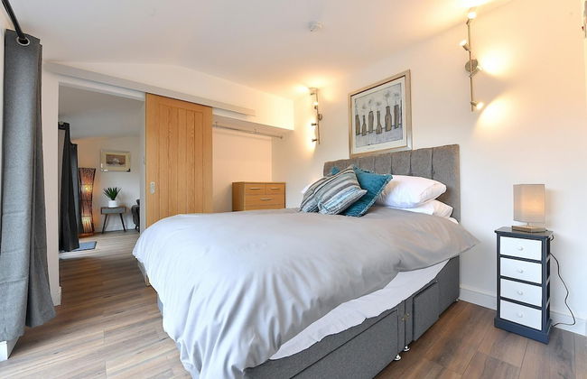 Cheerful 1BD Cottage With Parking Nr Guildford - Foto 5