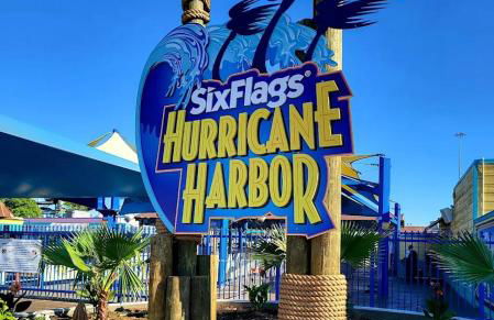 Centrally-Located 1BR Suite with Resort Pool View - Foto 15