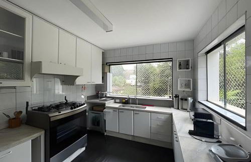 Casa Espaçosa e Tranquila - Granja Viana - Foto 29