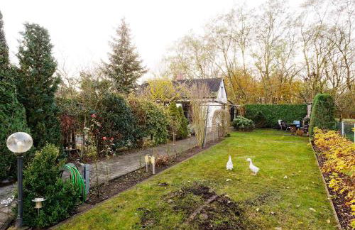 Cottage near centrum, paradise - Photo 25