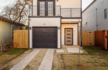 Modern Gem Near Downtown! - Foto 39