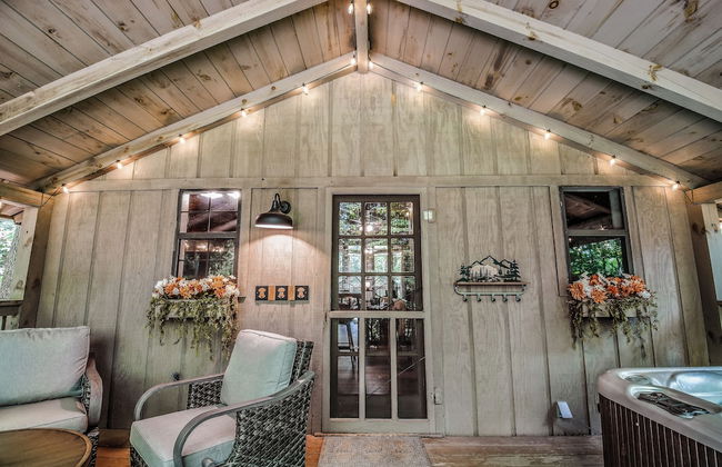 Light'n Bug Bungalow - Photo 19